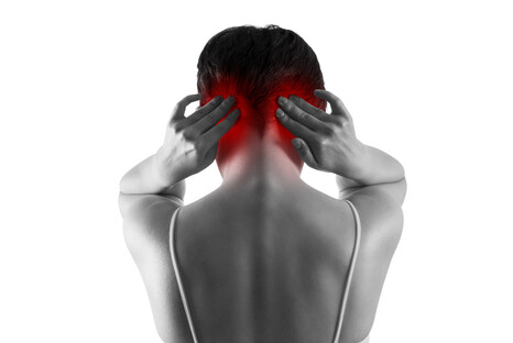 Боль в затылке: Симптомы, причины и лечение